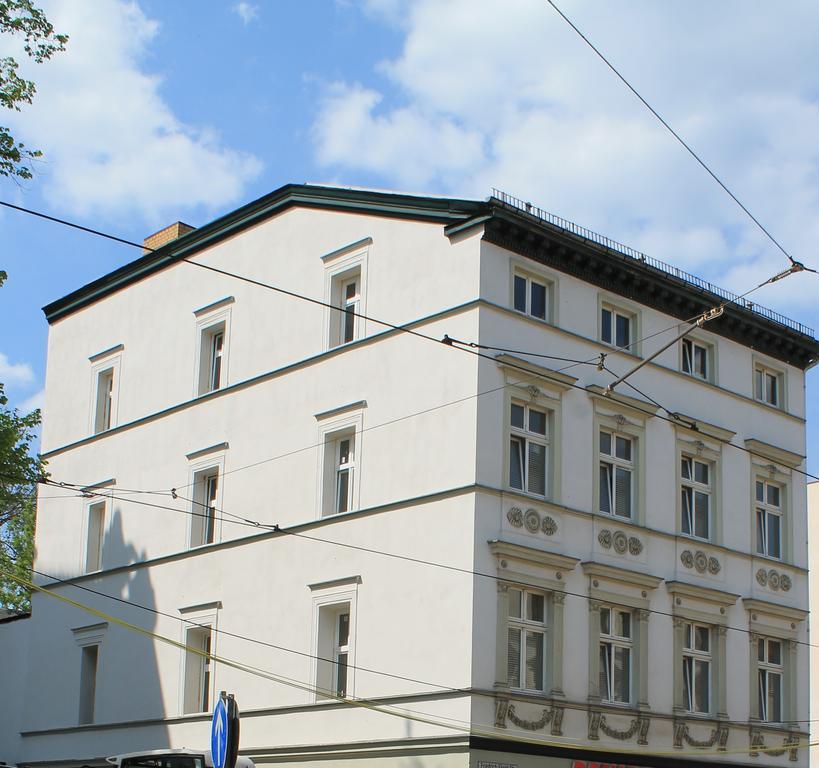 Bett-Point Am Rathaus Pensionat Potsdam Exteriör bild